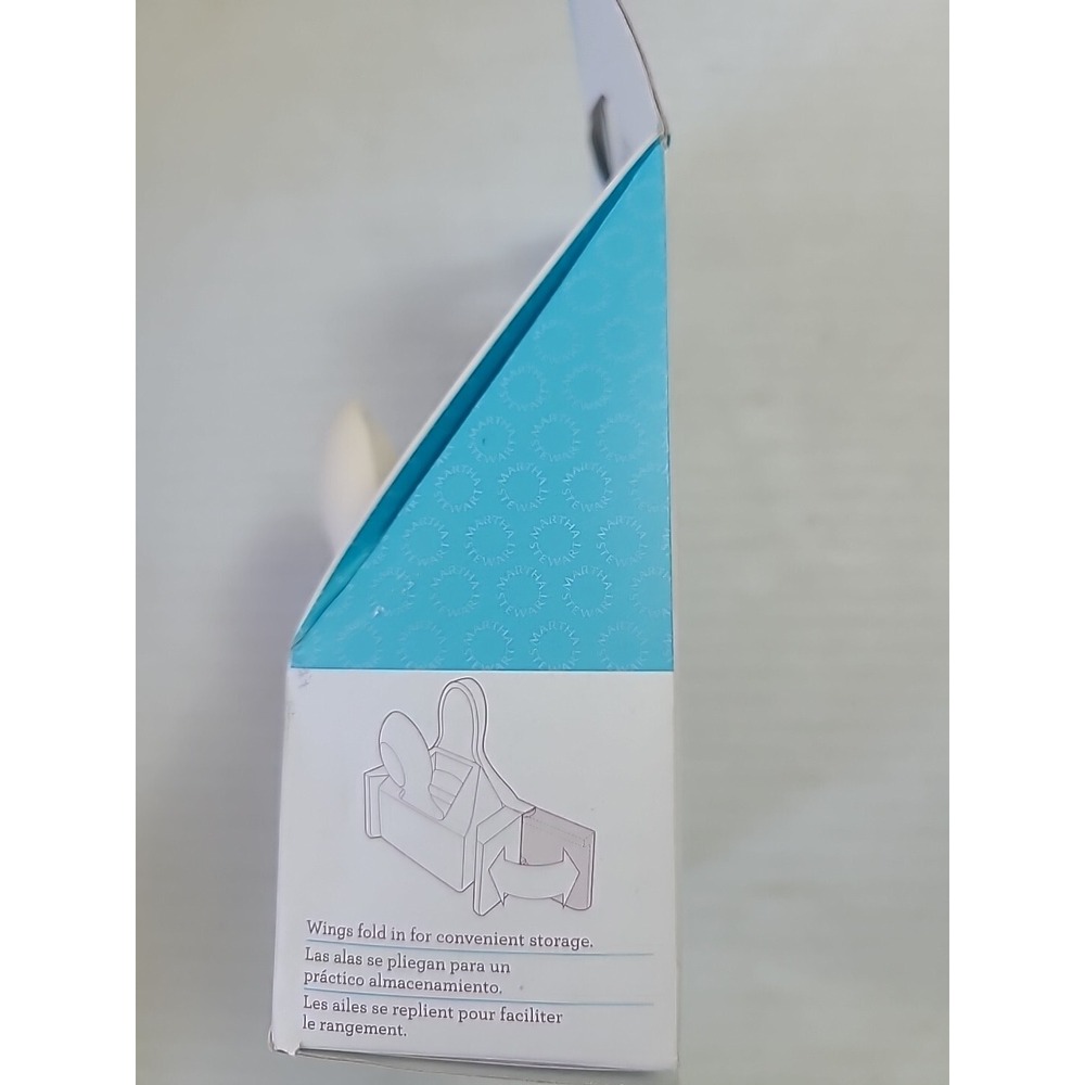 Martha Stewart Oval Border Edge Punch - Picture 3 of 6